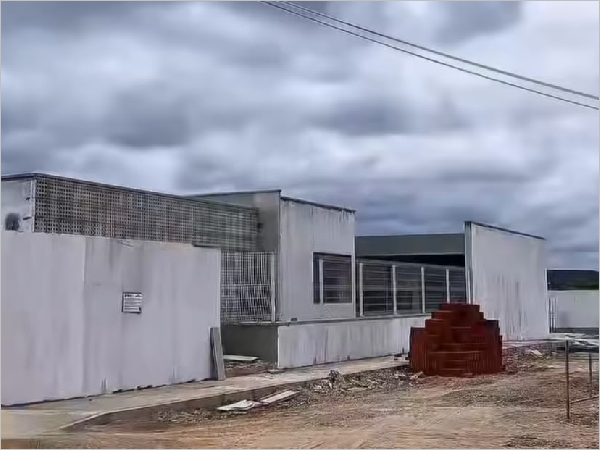 Prefeitura de Potengi avança na construção de nova escola com cinco salas de au [...]